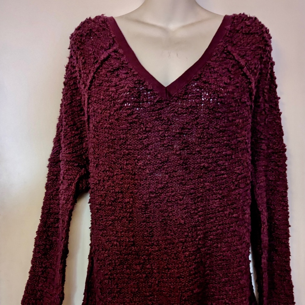 EUC Free People Plum/Purple Textured Cotton Sweater V Neck Tunic- Small